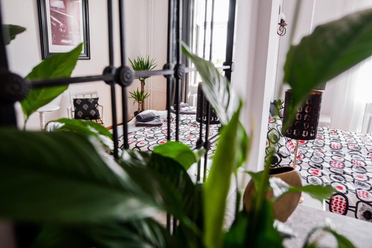 Halby Luxury Rooms Chmielna 73B Βαρσοβία Εξωτερικό φωτογραφία