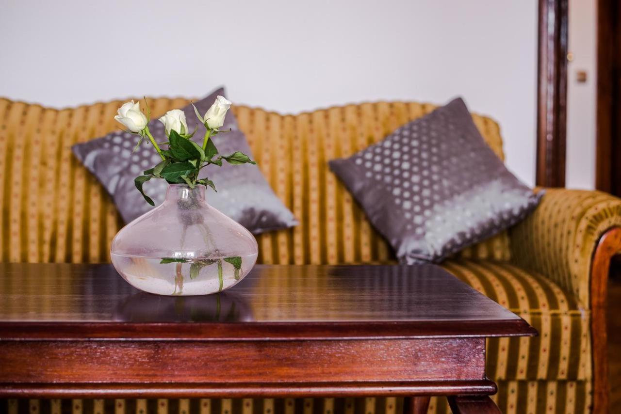 Halby Luxury Rooms Chmielna 73B Βαρσοβία Εξωτερικό φωτογραφία