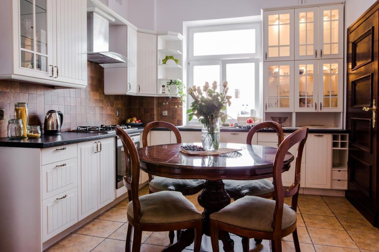 Halby Luxury Rooms Chmielna 73B Βαρσοβία Εξωτερικό φωτογραφία